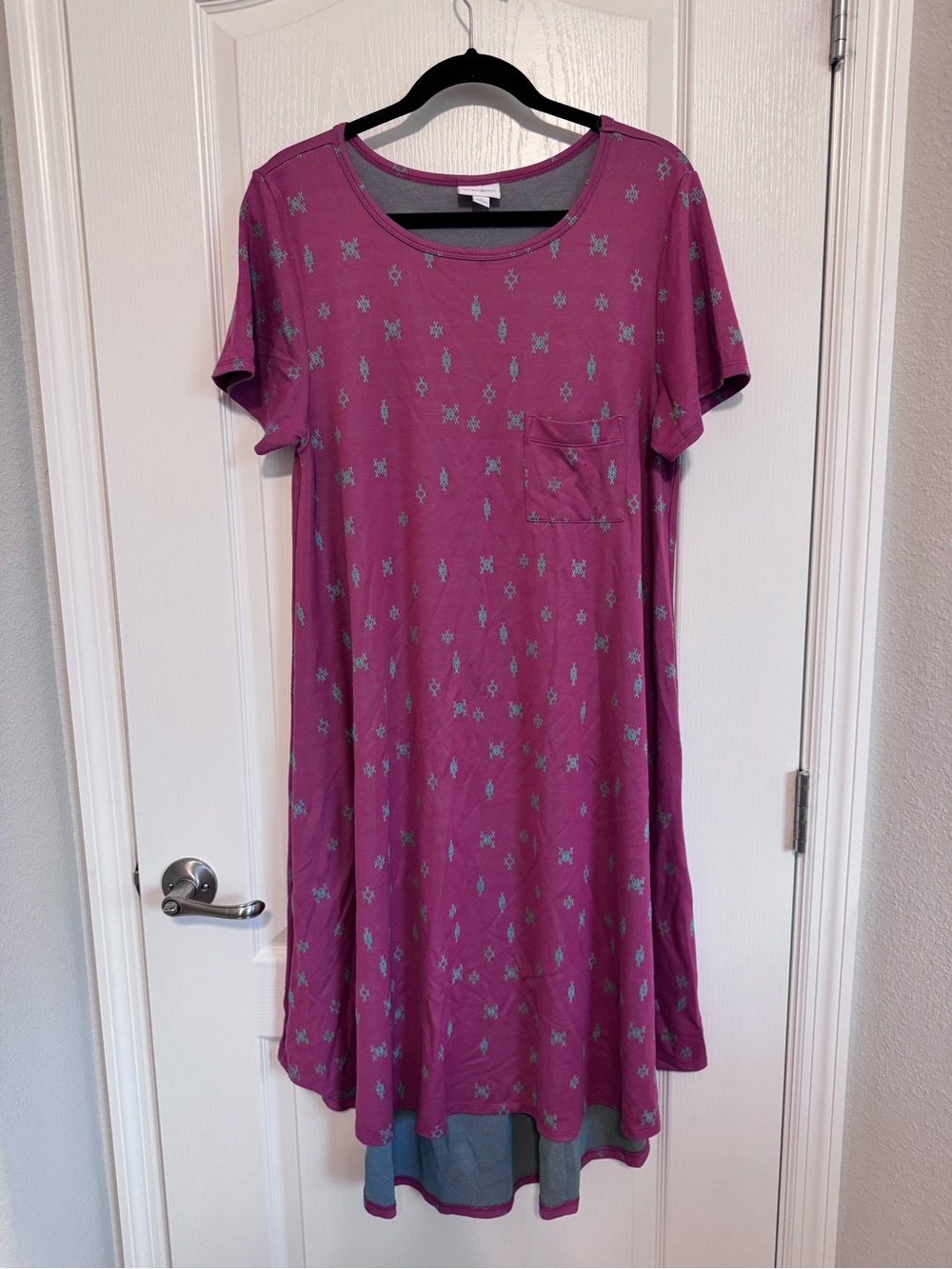 LuLaRoe Carly Pink  Midi Dress with Teal Starprint